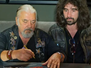 Lansare album „Phoenix: Povestea fără cuvinte”